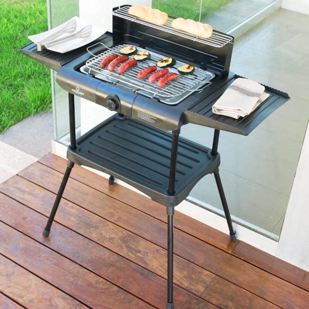 Excellent Electrics Standing Electric Barbecue Grill With Stand For Smokeless Outdoor Grilling.