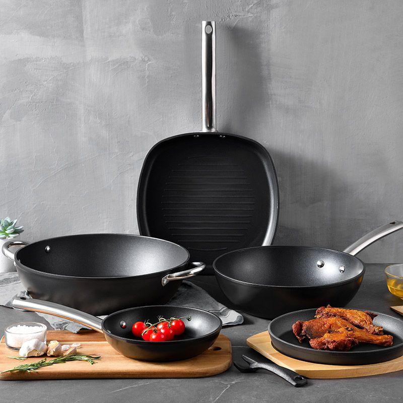 Masterpro 32cm Nonstick Paella Pan for Induction Cooking.