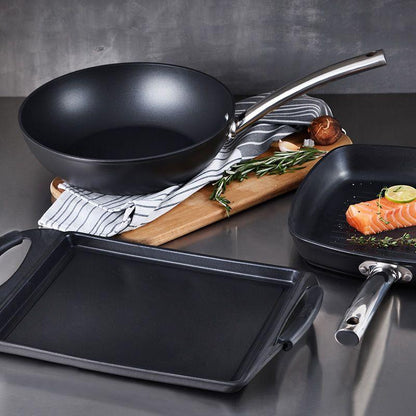 Masterpro Wok Pan Turbo – 28 cm Induction Compatible, Forged Aluminium.